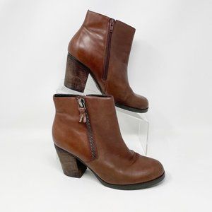 Marc Fisher Womens Brown Leather Side Zip Heel Bootie  Size 7.5 READ Description